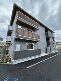 トリシア高田