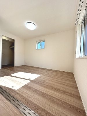 ※写真は101号室のものです。（参考） Glicina