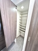 ※写真は101号室のものです。（参考） Glicina