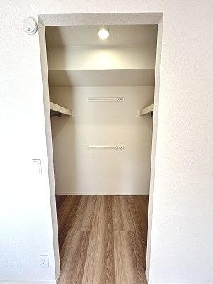 ※写真は101号室のものです。（参考） Glicina