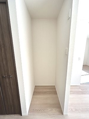 ※写真は101号室のものです。（参考） Glicina