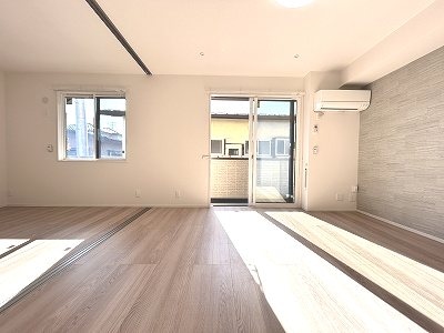 ※写真は101号室のものです。（参考） Glicina