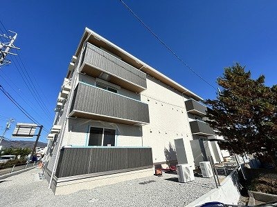  トリシア東和田　W棟