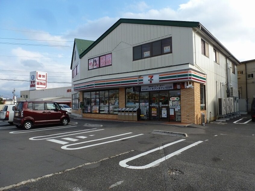 ｾﾌﾞﾝｲﾚﾌﾞﾝ 長野東和田店(コンビニ)まで615m トリシア東和田　W棟