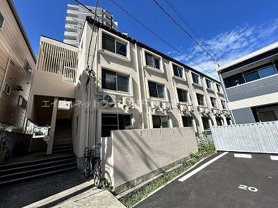  カルチェラタン