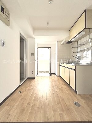  カルチェラタン