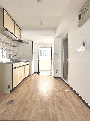  カルチェラタン