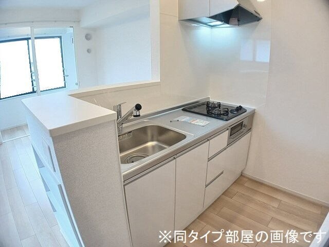  メゾンラテ稲葉