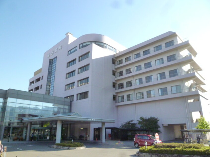 飯田病院(病院)まで3160m エステートマンションセンタープラザ1番館