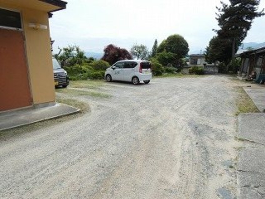  タザマアパート