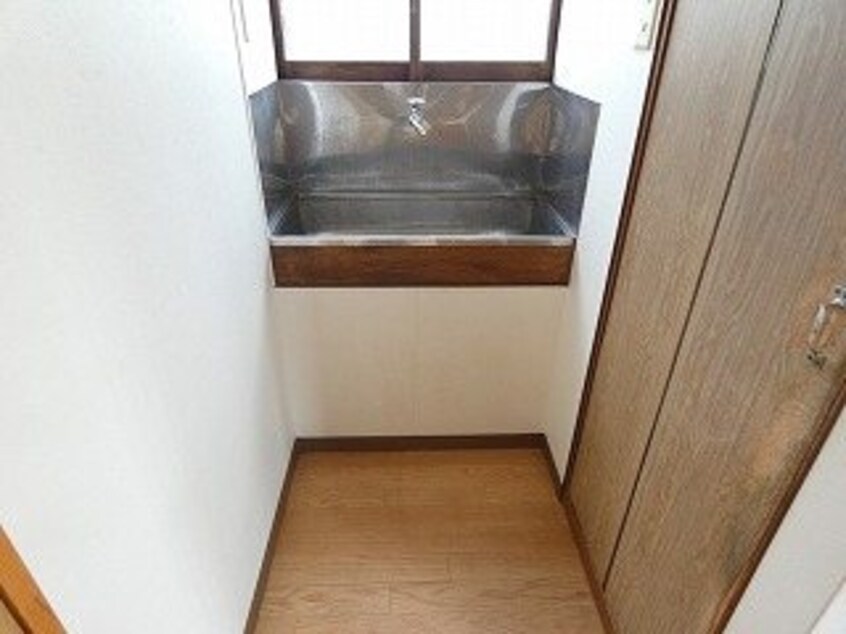  タザマアパート