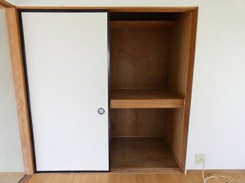  タザマアパート