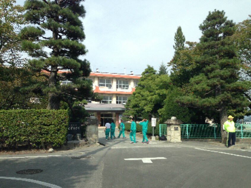 飯田市立松尾小学校(小学校)まで1374m 青島住宅