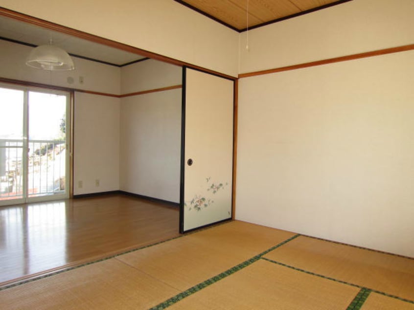  ハイライズ