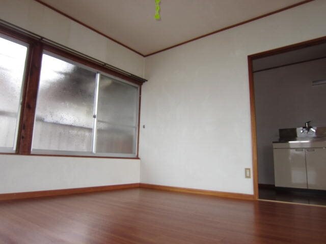  牧島アパート長屋