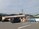 ｾﾌﾞﾝｲﾚﾌﾞﾝ 飯田上郷北条店(コンビニ)まで664m エスポワール秋桜Ａ