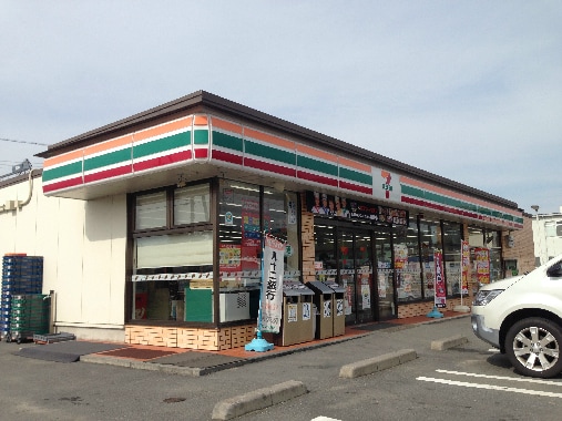 ｾﾌﾞﾝｲﾚﾌﾞﾝ 飯田松尾上溝店(コンビニ)まで671m シティハイムみずきB