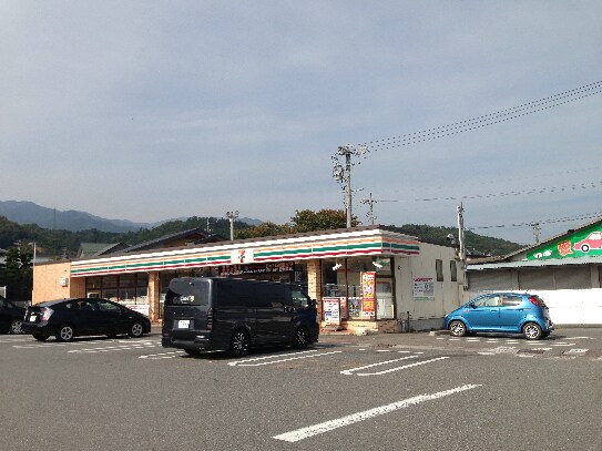 ｾﾌﾞﾝｲﾚﾌﾞﾝ 飯田上郷北条店(コンビニ)まで624m マンション麻績