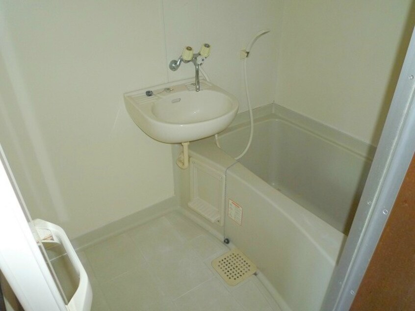  ベルフィ杉本Ａ