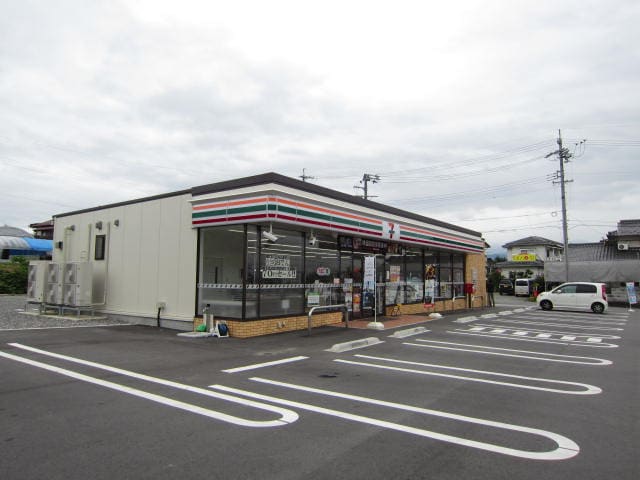 ｾﾌﾞﾝｲﾚﾌﾞﾝ 飯田上郷黒田店(コンビニ)まで682m ベルフィ杉本Ａ