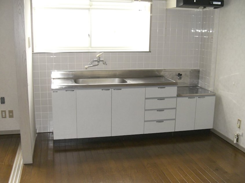  レジデンス亜美江