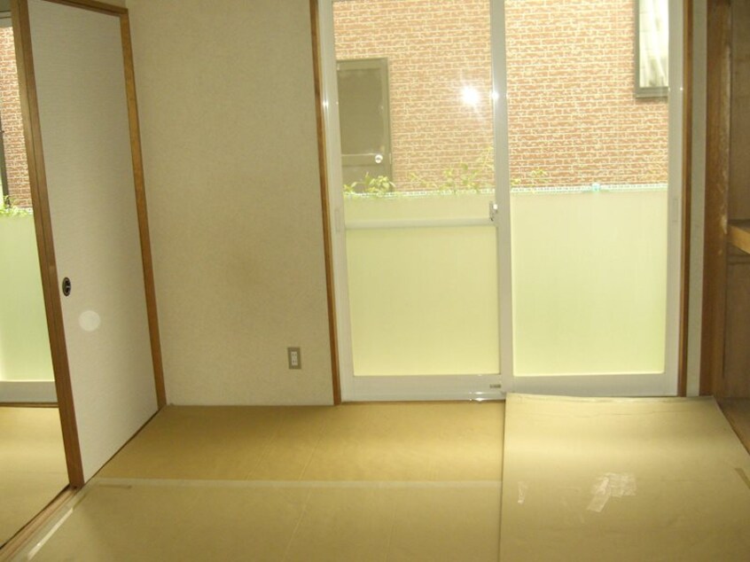  レジデンス亜美江