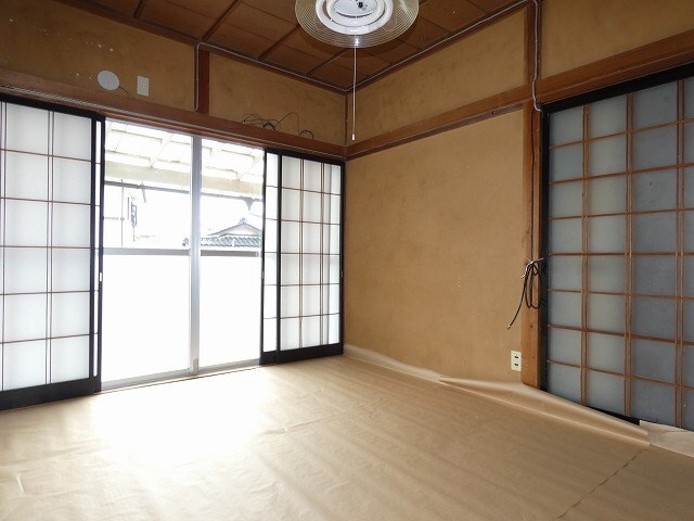  タザマアパート