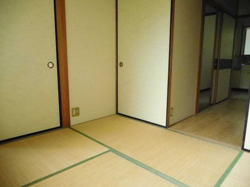  駒場線＿01＿on/ガイドセンター前 3階 築37年