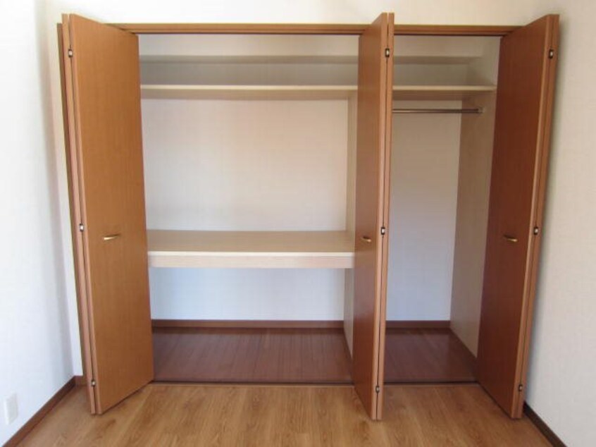  サニーデイパレス