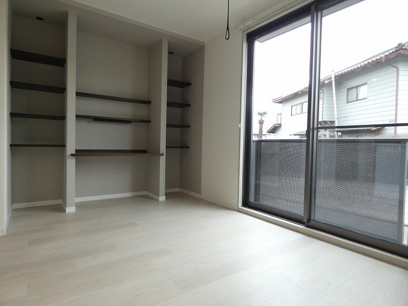  フォーレスｉＢ