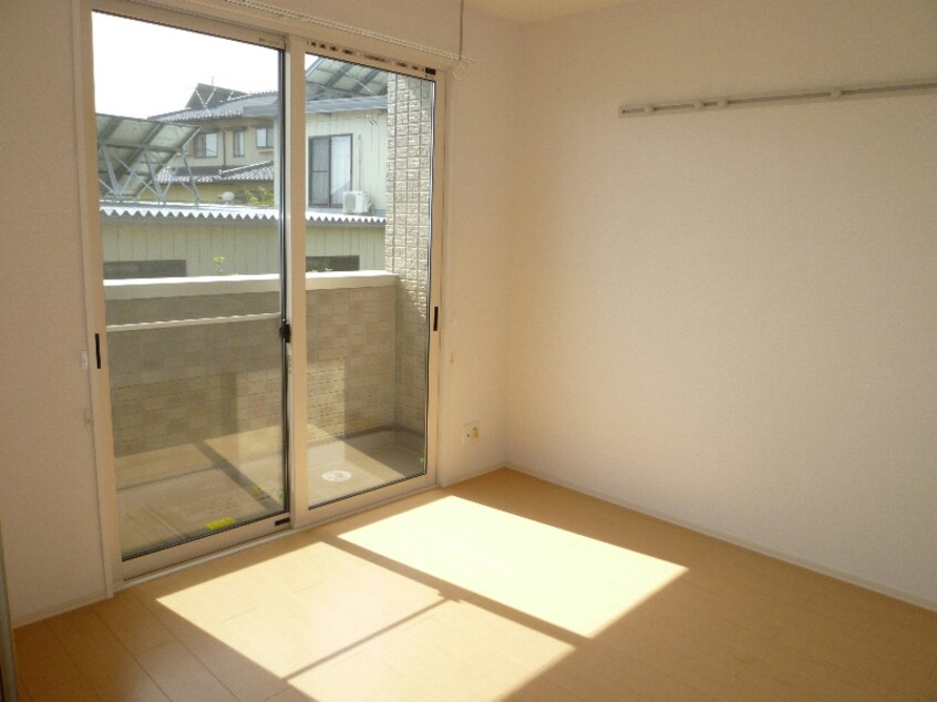  ロイヤルコート大瀬木II