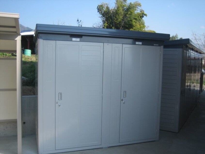 外物置 ロイヤルコート大瀬木II