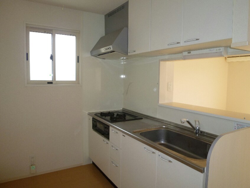  ロイヤルコート大瀬木II