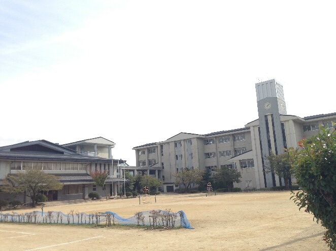 飯田市立緑ｹ丘中学校(中学校/中等教育学校)まで1112m ハイツムラマツ