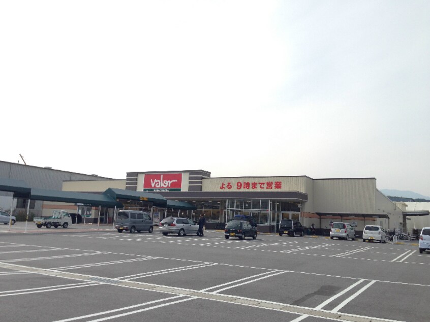 ﾊﾞﾛｰ 松尾店(スーパー)まで1351m 飯田線（長野県内）/毛賀駅 徒歩7分 1階 築33年