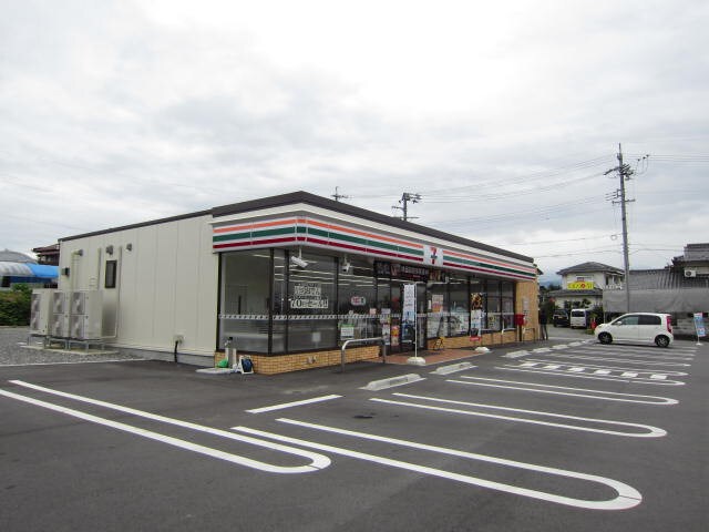 ｾﾌﾞﾝｲﾚﾌﾞﾝ 飯田上郷黒田店(コンビニ)まで557m マルベリーハイツ2