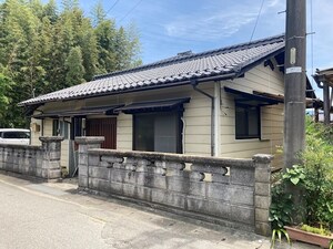よろずや貸家