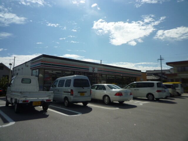 ｾﾌﾞﾝｲﾚﾌﾞﾝ 飯田切石店(コンビニ)まで260m 田中住宅