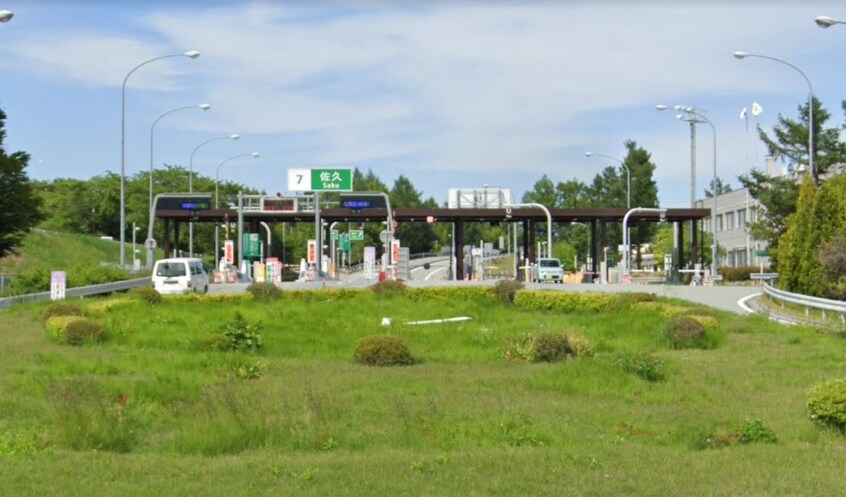 上信越自動車道 佐久ICまで830m トゥジュールヴェール