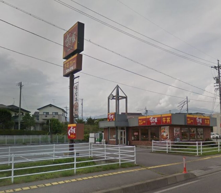 すき家 141号佐久平店(その他飲食（ファミレスなど）)まで750m セレナヴィータ浅間Ｓ