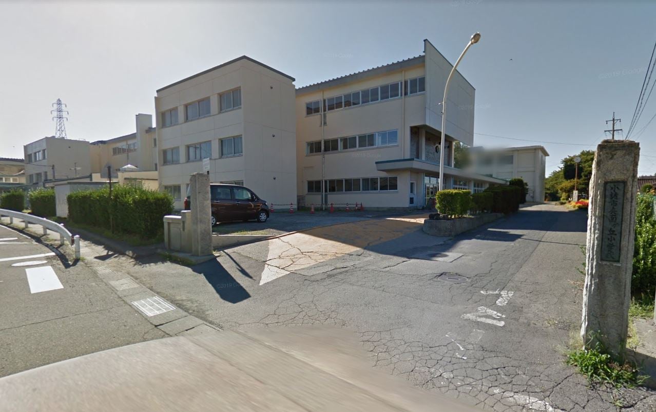 小諸市立美南ｶﾞ丘小学校(小学校)まで81m ツインパレスコイズミG