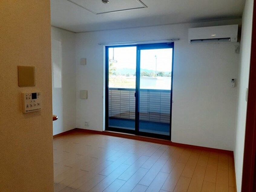  マウンド・フィールド