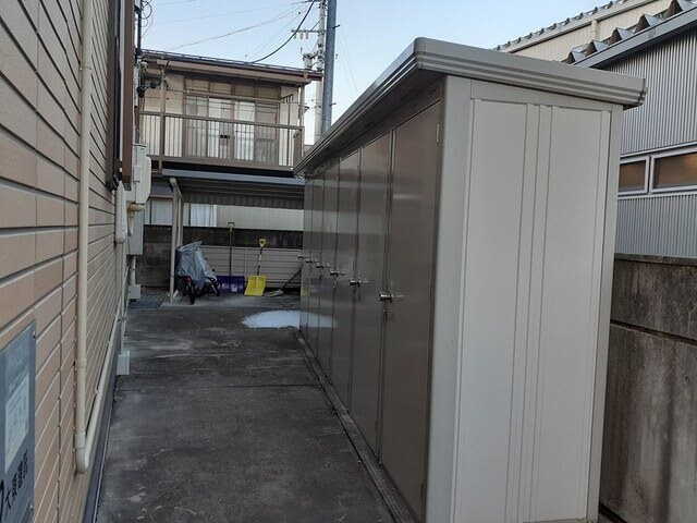  マウンド・フィールド