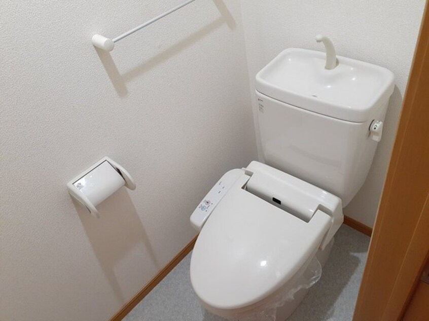  パインアヴェニューC