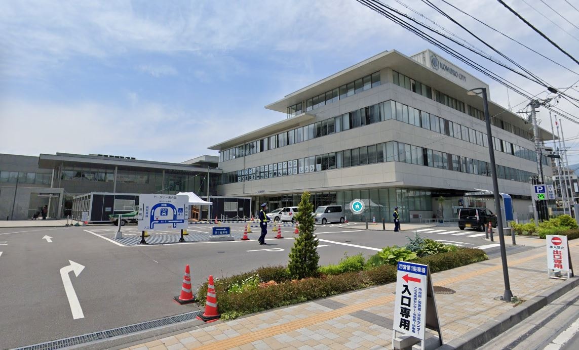 小諸市役所(役所)まで368m しなの鉄道しなの鉄道線/小諸駅 徒歩5分 1階 築8年