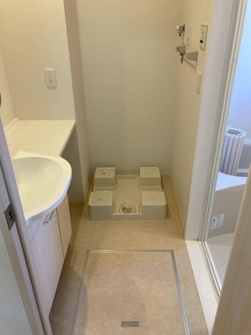  オジェ西八日町Ａ