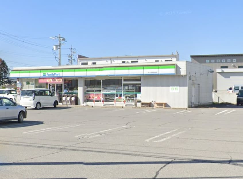 ﾌｧﾐﾘｰﾏｰﾄ 佐久市役所前店(コンビニ)まで295m エアリーハウスG