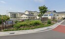 岩村田小学校(小学校)まで1047m フラワーガーデン