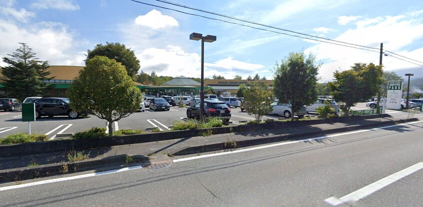 ツルヤ軽井沢店(スーパー)まで3944m グランソラナ軽井沢