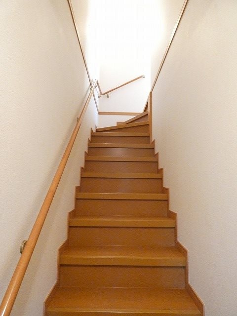 参考：２０３号室 アビトゥーロ
